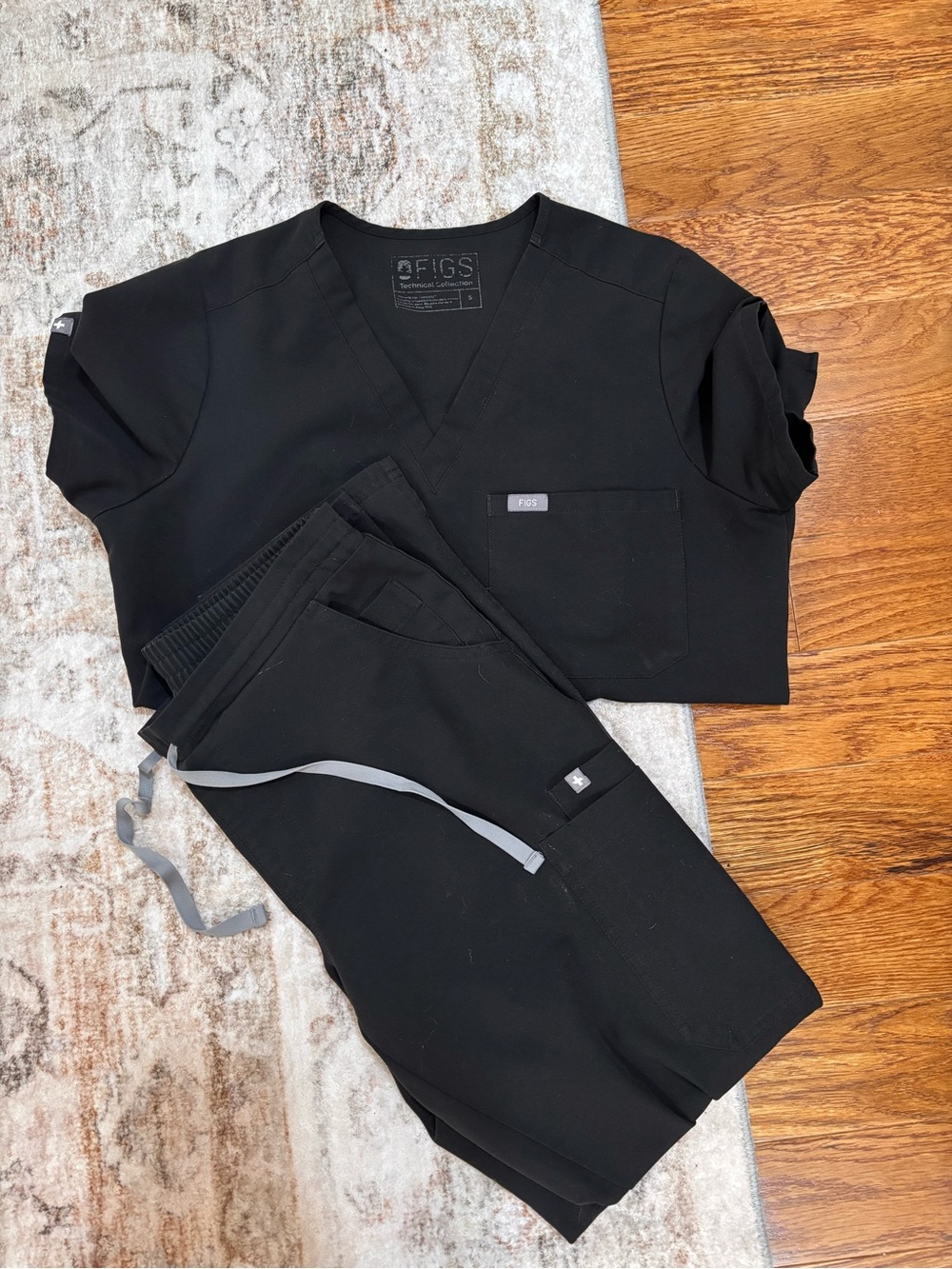 Small black FIGS scrub set